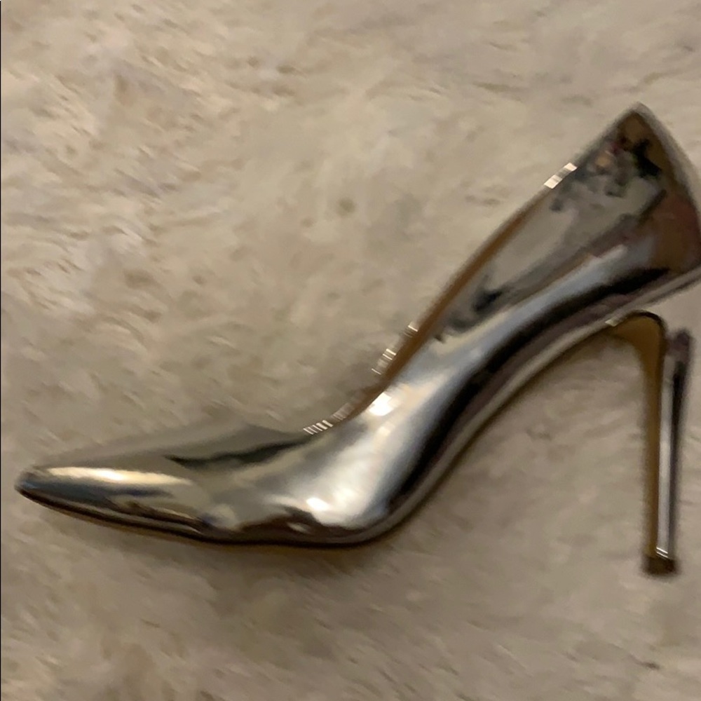 Call It Spring metallic silver size 9 - Picture 9 of 12